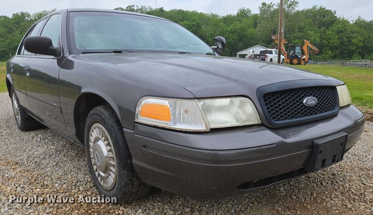 image for item ED1989 2002 Ford Crown Victoria Police Interceptor 