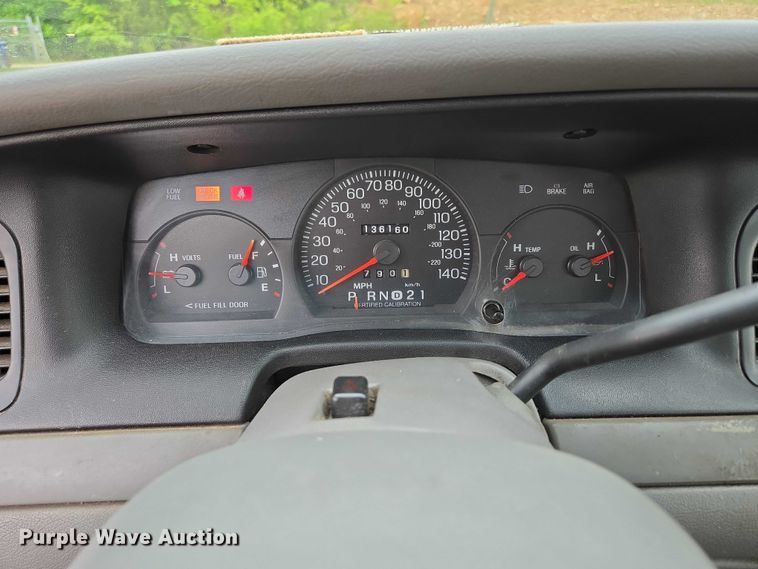 image for item ED1989 2002 Ford Crown Victoria Police Interceptor 