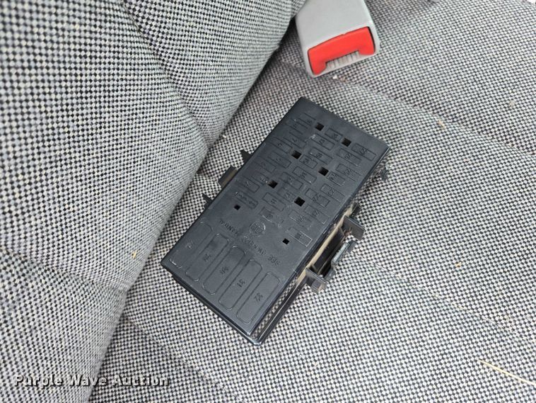 image for item ED1989 2002 Ford Crown Victoria Police Interceptor 