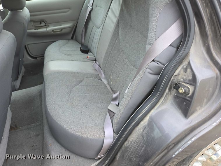 image for item ED1989 2002 Ford Crown Victoria Police Interceptor 