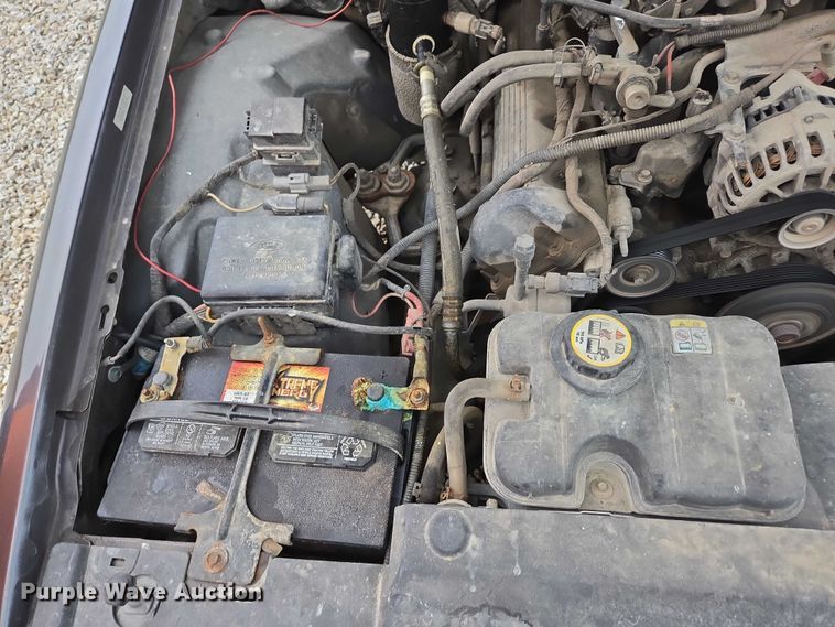 image for item ED1989 2002 Ford Crown Victoria Police Interceptor 