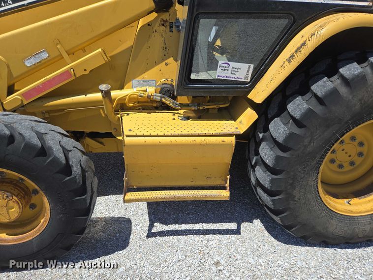 image for item ED1996 1999 Caterpillar 416C backhoe