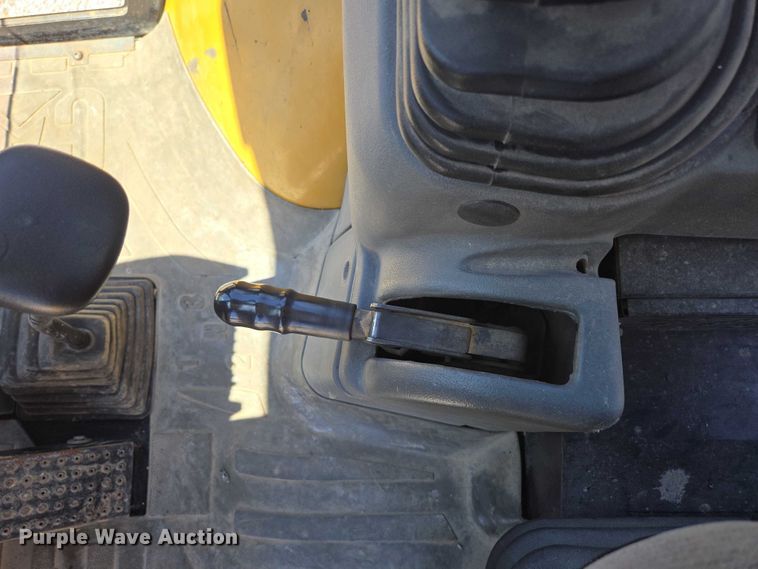 image for item ED1996 1999 Caterpillar 416C backhoe