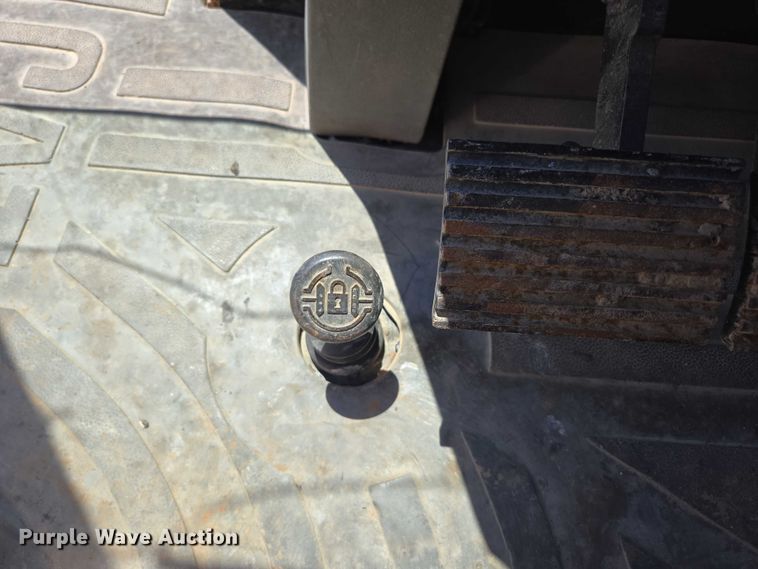 image for item ED1996 1999 Caterpillar 416C backhoe