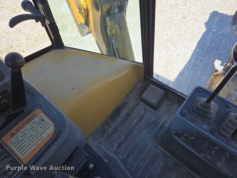 image for item ED1996 1999 Caterpillar 416C backhoe