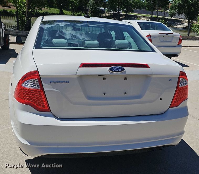 image for item EF3521 2010 Ford Fusion S 