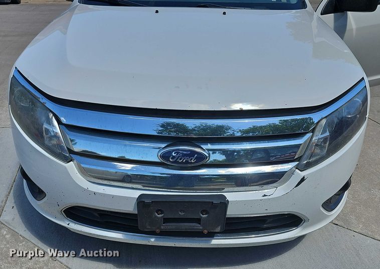 image for item EF3521 2010 Ford Fusion S 