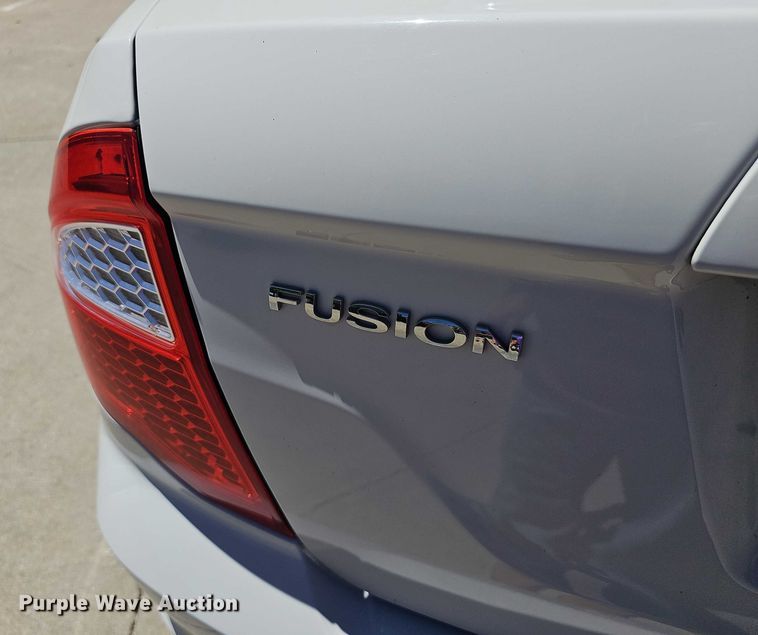 image for item EF3521 2010 Ford Fusion S 