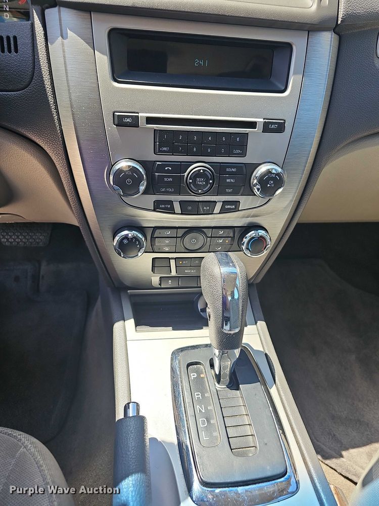 image for item EF3521 2010 Ford Fusion S 