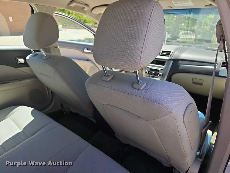 image for item EF3521 2010 Ford Fusion S 