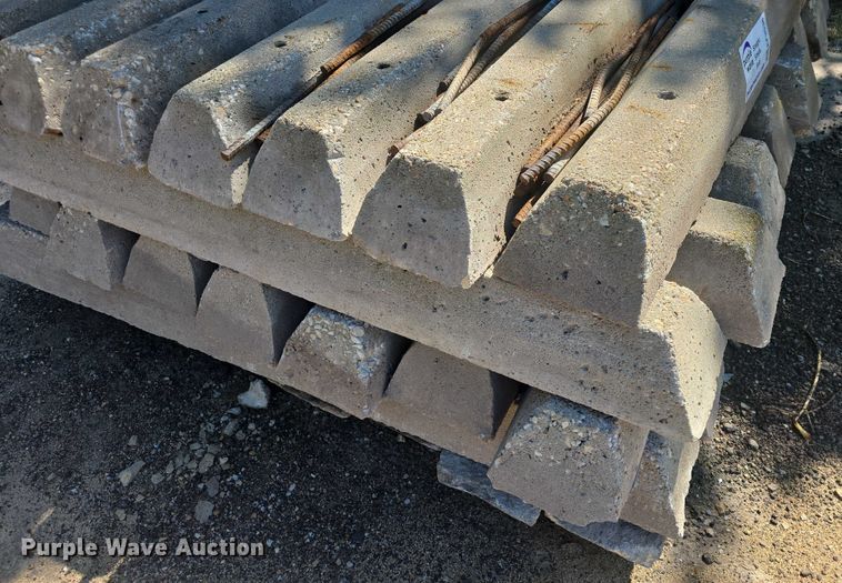 image for item EF3536 Approximately 39 parking blocks