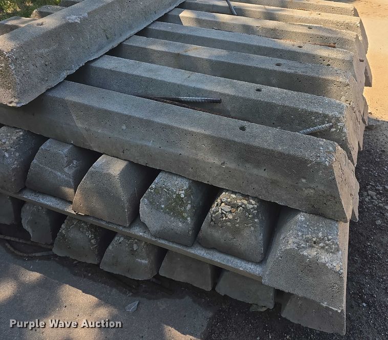 image for item EF3536 Approximately 39 parking blocks