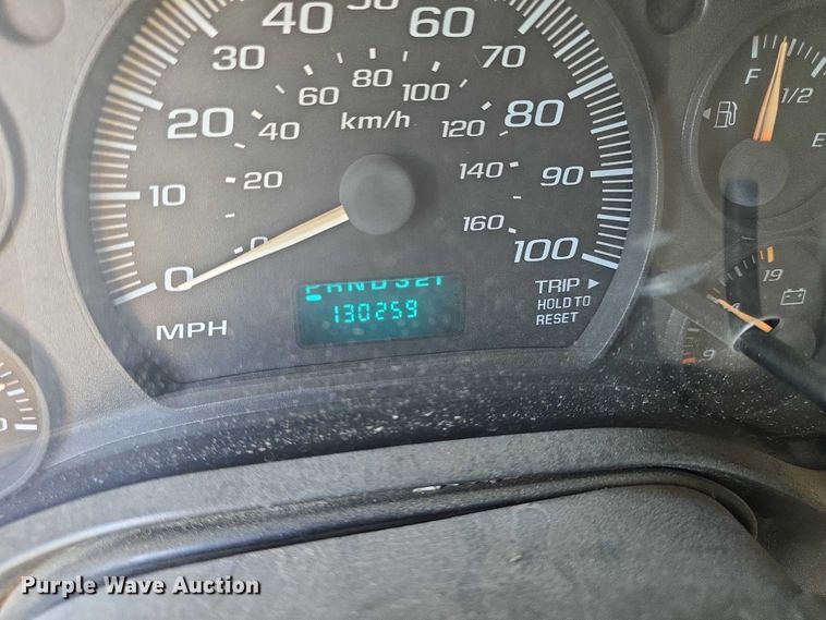 image for item EF3537 2003 Chevrolet Express G3500 school bus