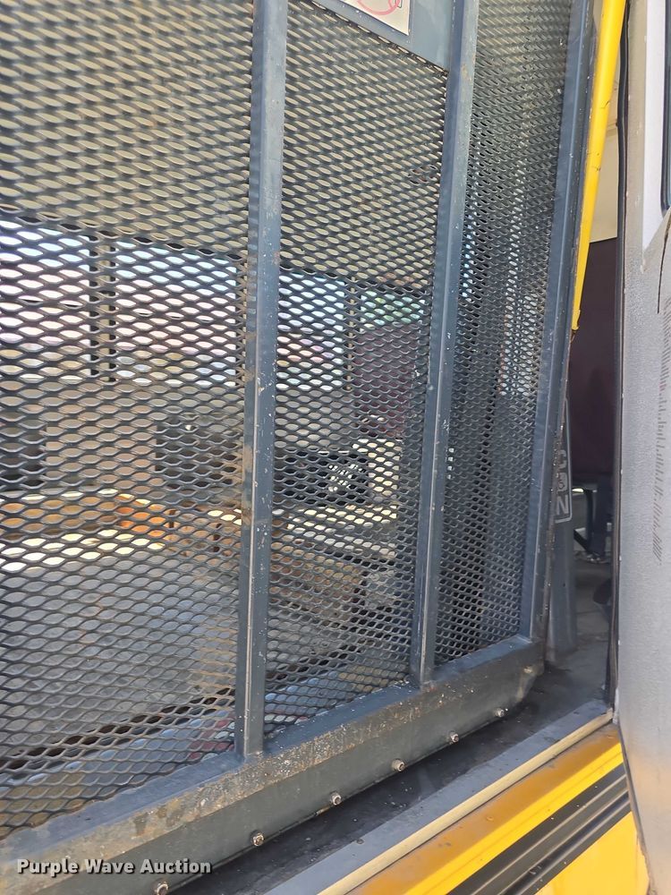 image for item EF3537 2003 Chevrolet Express G3500 school bus