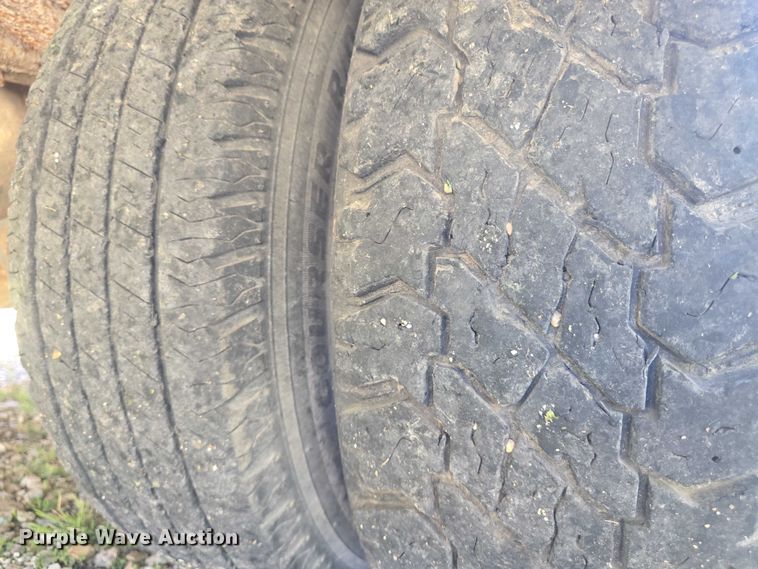 image for item EF3537 2003 Chevrolet Express G3500 school bus