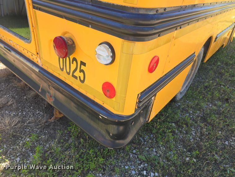 image for item EF3538 2000 GMC Savana G3500 school bus