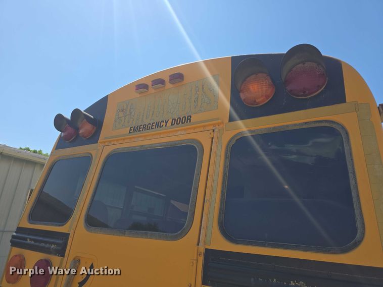 image for item EF3538 2000 GMC Savana G3500 school bus