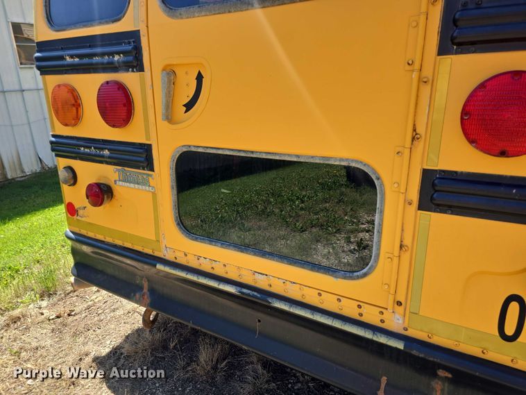 image for item EF3538 2000 GMC Savana G3500 school bus