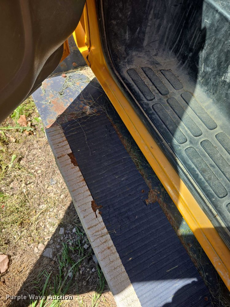 image for item EF3538 2000 GMC Savana G3500 school bus