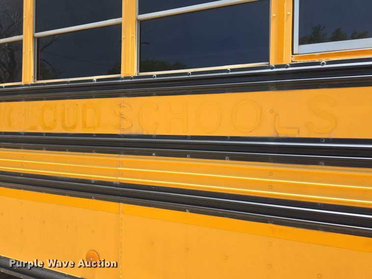 image for item EF3539 2003 Blue Bird C7H064 school bus