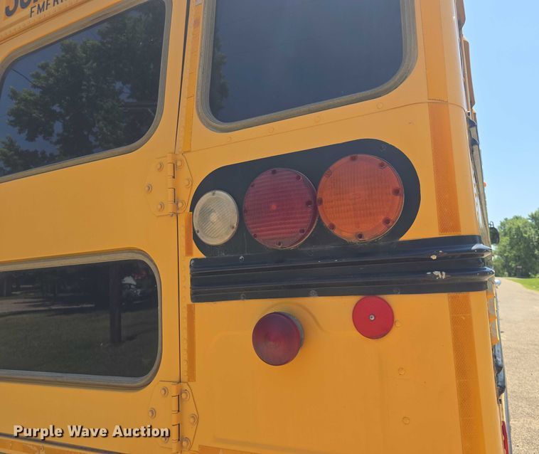 image for item EF3539 2003 Blue Bird C7H064 school bus