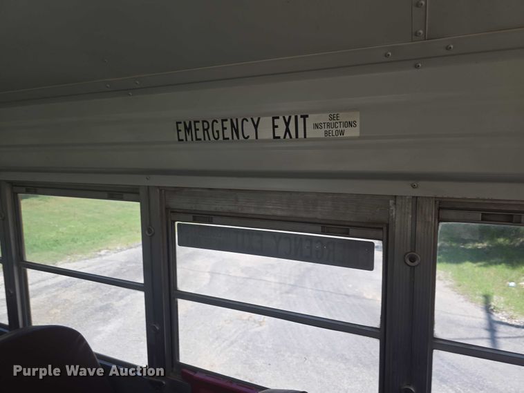 image for item EF3539 2003 Blue Bird C7H064 school bus