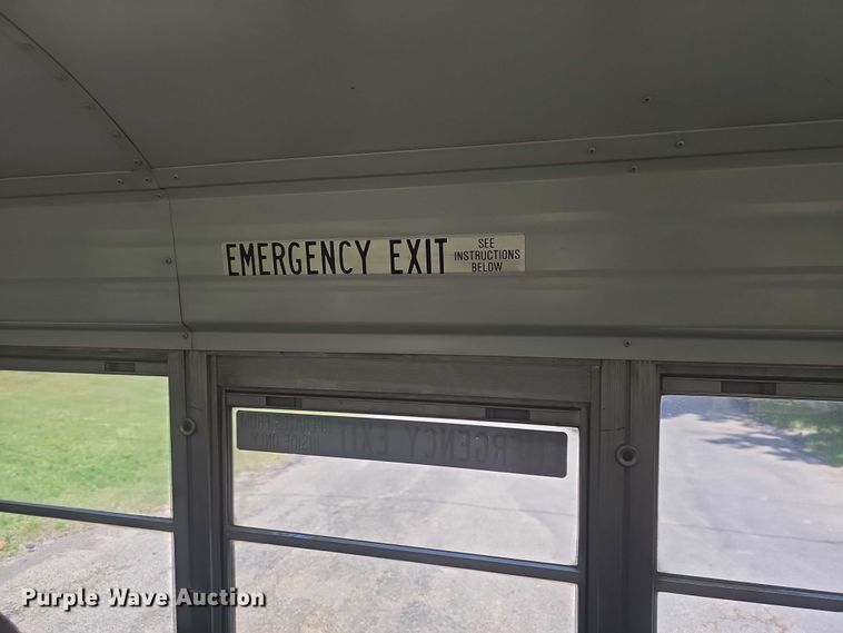 image for item EF3539 2003 Blue Bird C7H064 school bus