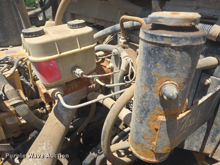 image for item EF3539 2003 Blue Bird C7H064 school bus