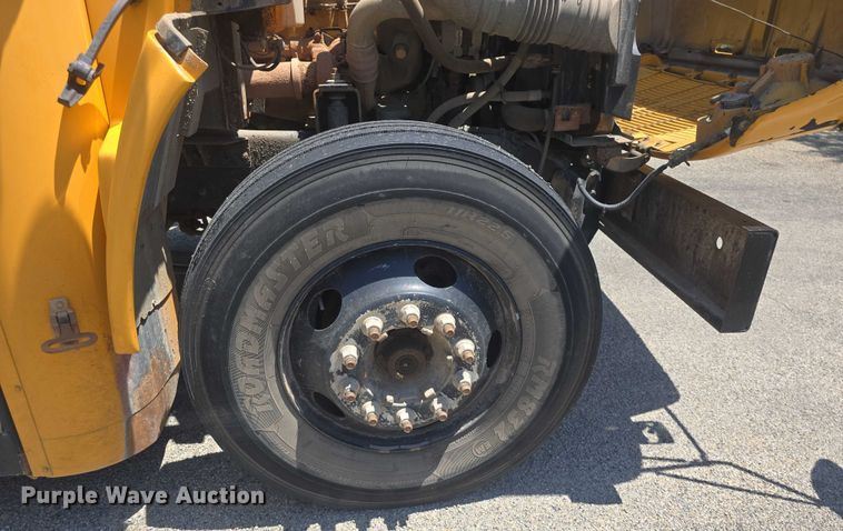 image for item EF3539 2003 Blue Bird C7H064 school bus