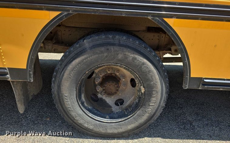 image for item EF3539 2003 Blue Bird C7H064 school bus