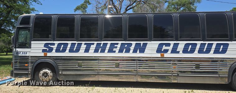 image for item EF3540 1996 Prevost Le Mirage XL coach bus