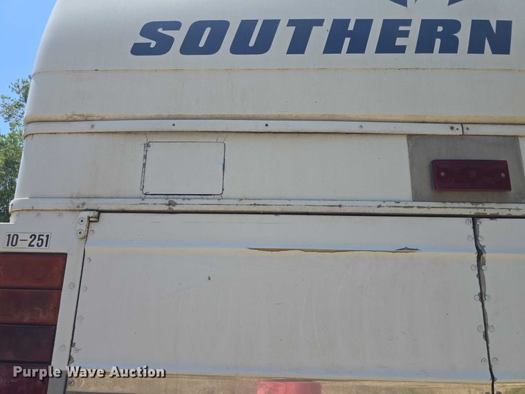 image for item EF3540 1996 Prevost Le Mirage XL coach bus