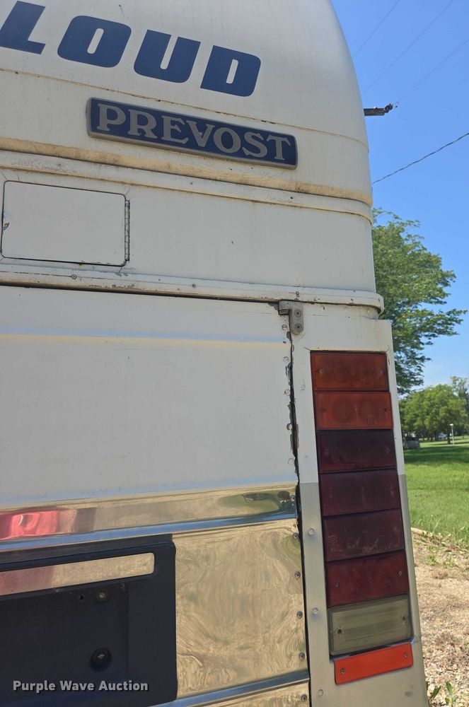 image for item EF3540 1996 Prevost Le Mirage XL coach bus