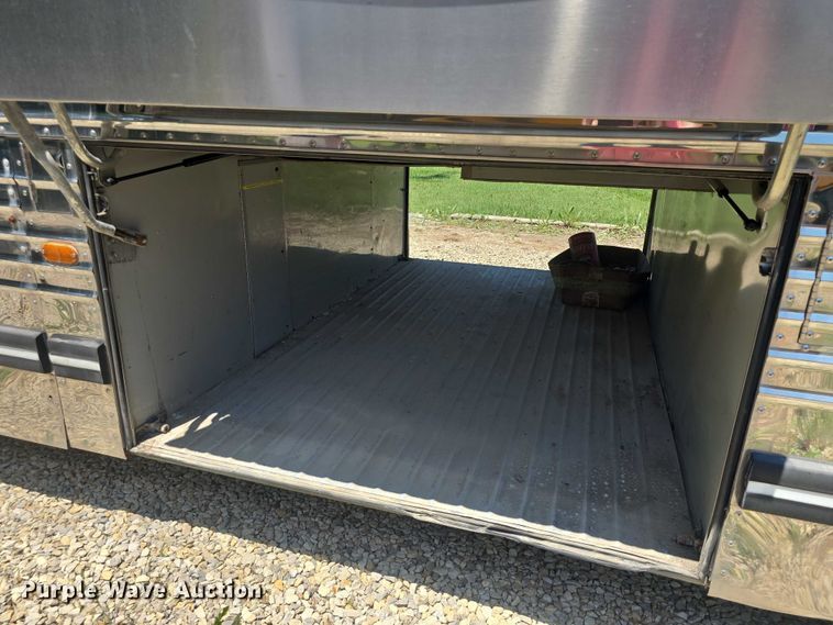 image for item EF3540 1996 Prevost Le Mirage XL coach bus