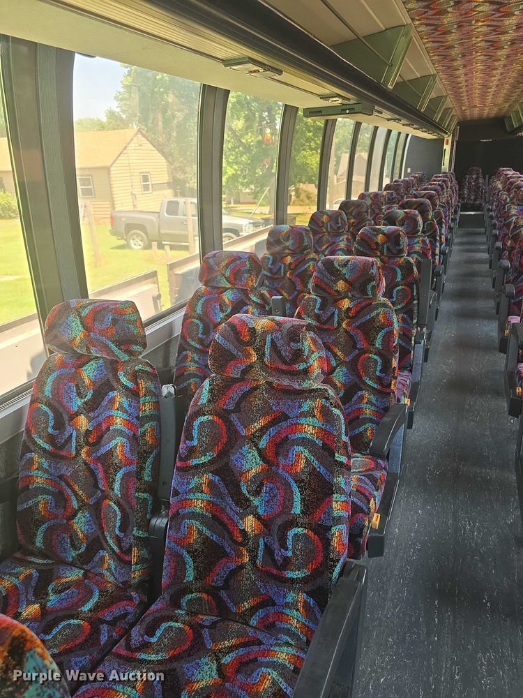 image for item EF3540 1996 Prevost Le Mirage XL coach bus