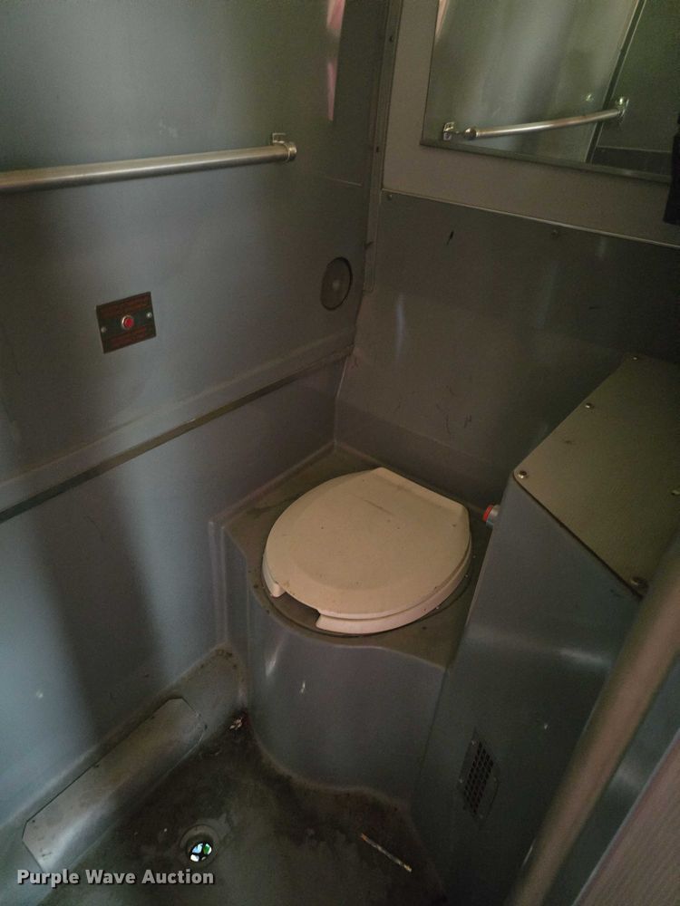 image for item EF3540 1996 Prevost Le Mirage XL coach bus