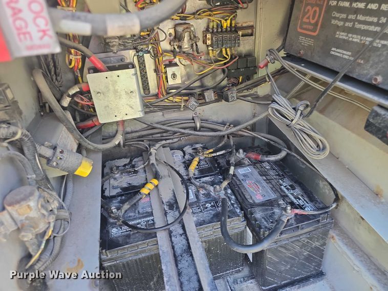 image for item EF3540 1996 Prevost Le Mirage XL coach bus