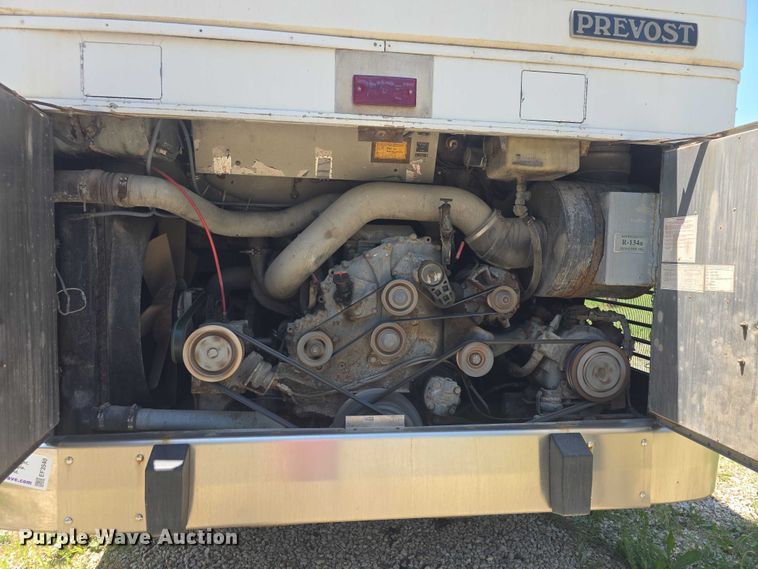 image for item EF3540 1996 Prevost Le Mirage XL coach bus