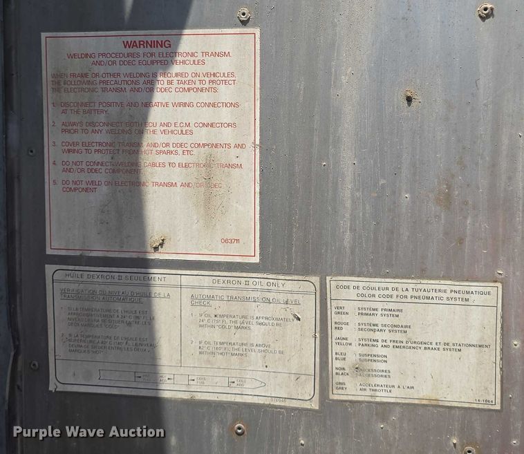 image for item EF3540 1996 Prevost Le Mirage XL coach bus