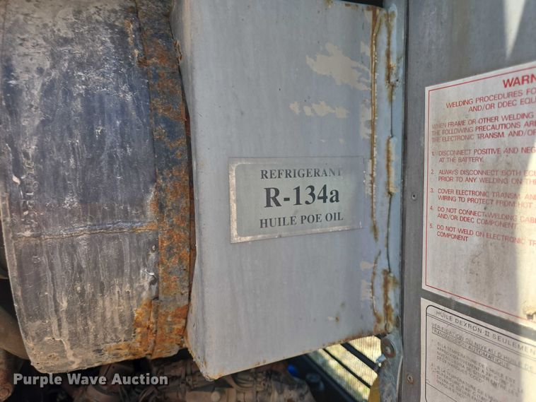 image for item EF3540 1996 Prevost Le Mirage XL coach bus