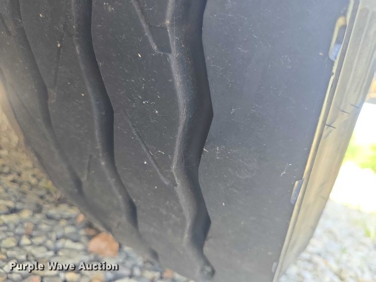 image for item EF3540 1996 Prevost Le Mirage XL coach bus