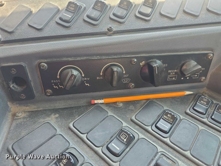 image for item EF3541 2011 Blue Bird Vision school bus