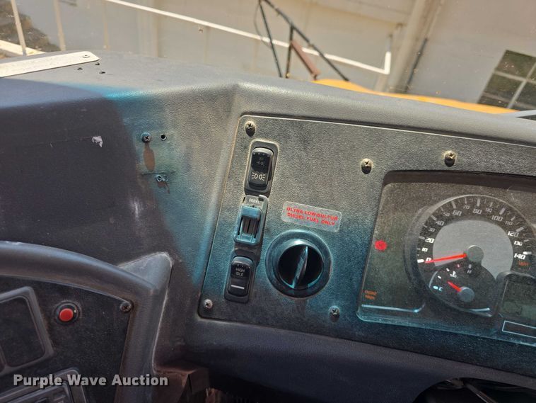 image for item EF3541 2011 Blue Bird Vision school bus