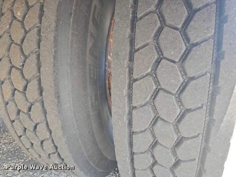 image for item EF3541 2011 Blue Bird Vision school bus