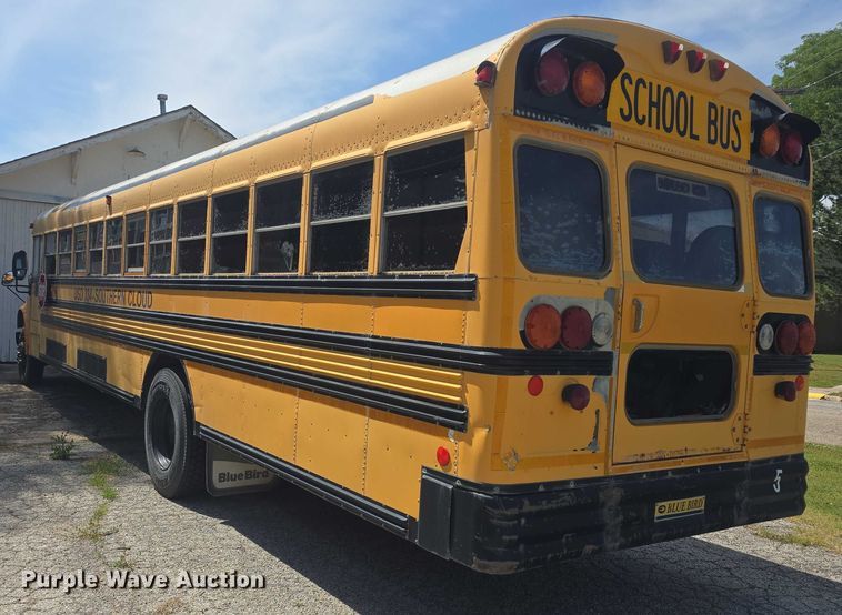 image for item EF3542 2003 International  3800 school bus