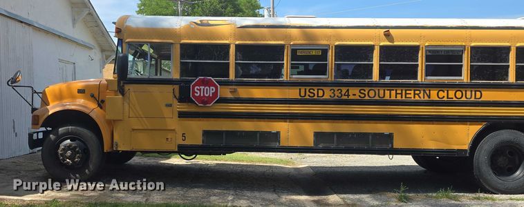 image for item EF3542 2003 International  3800 school bus