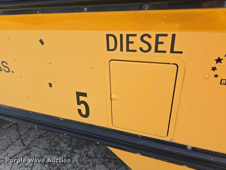 image for item EF3542 2003 International  3800 school bus