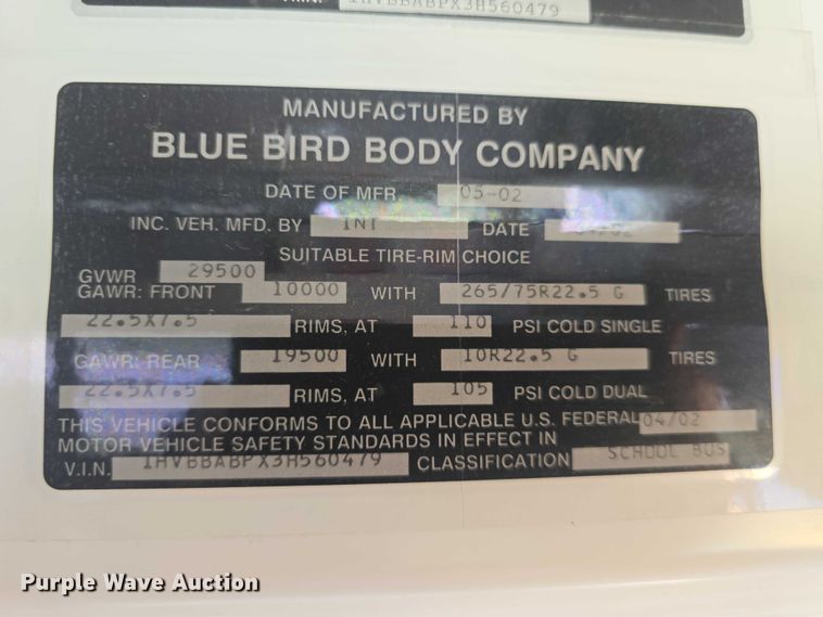 image for item EF3542 2003 International  3800 school bus