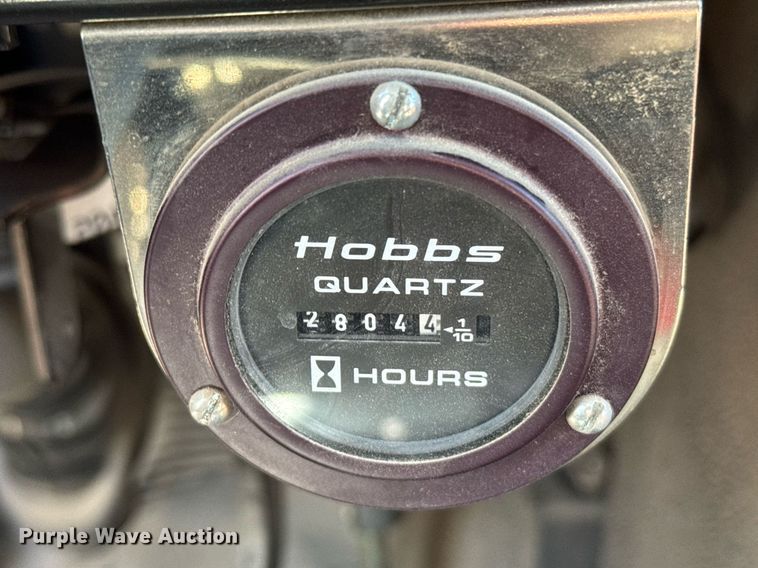 image for item EG6418 2001 International 4800 digger derrick truck