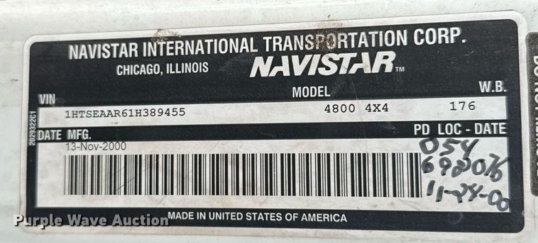 image for item EG6418 2001 International 4800 digger derrick truck